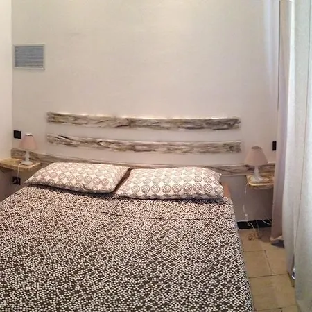 Lecasedimarco2 * لا سبيتسْيا